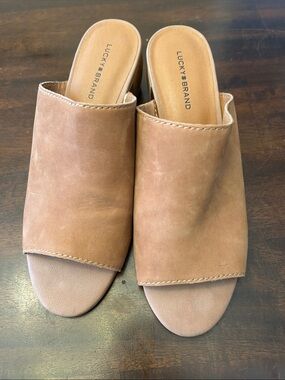 Lucky Brand Ladies Peep Toe Heeled Sandal Size 9.5 NWOT